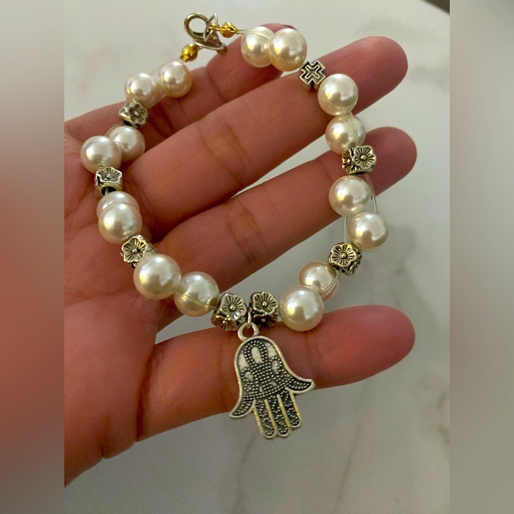 Bracelets - Picture 4 of 4